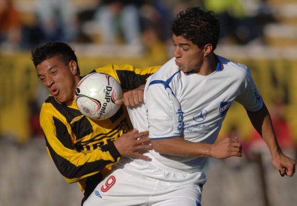 开云体育app-时隔16年重返 苏亚雷斯在乌拉圭民族只待3个月