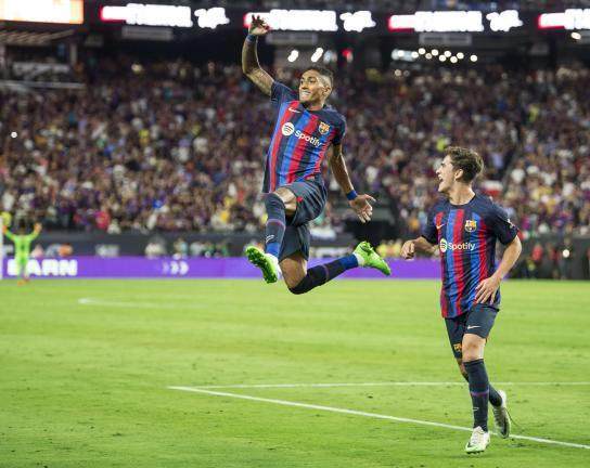 开云登录入口-世纪大战小胜，巴萨主力替补渐分明